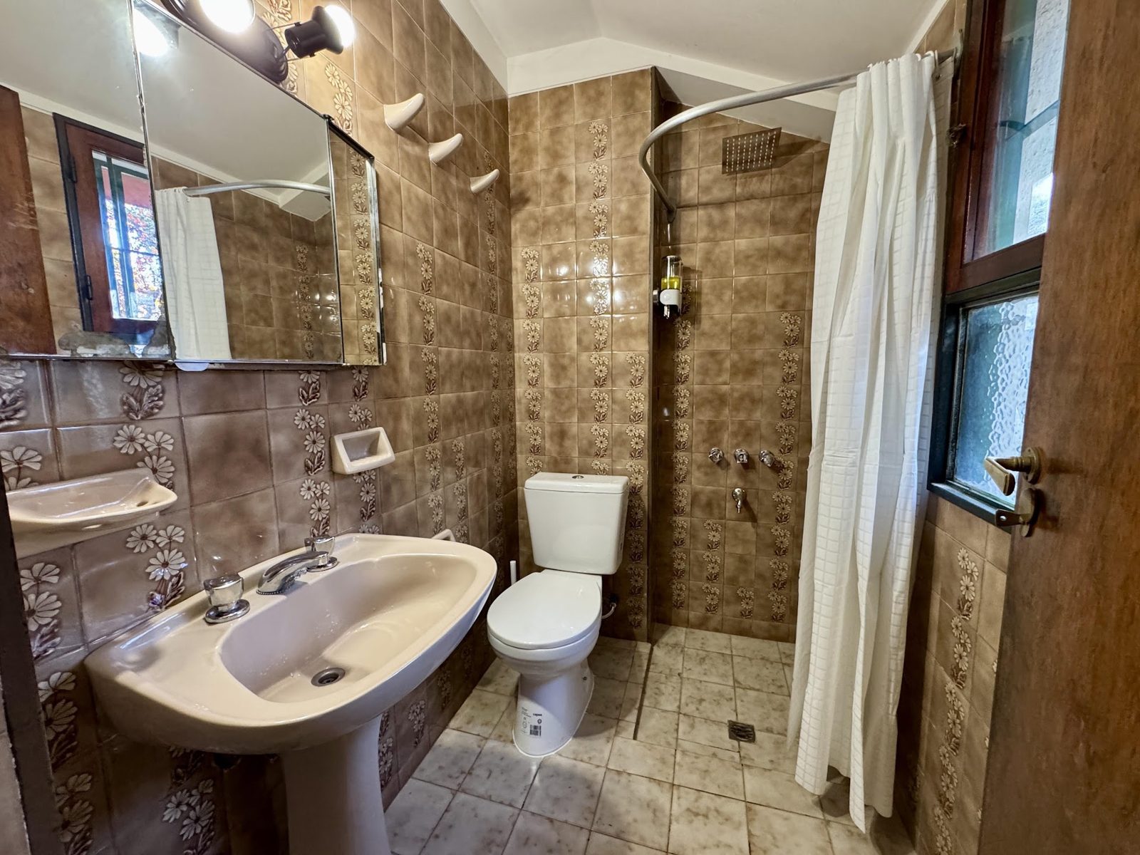 Baño con ducha